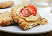 Σπιτικές πίτες για σουβλάκι ή σνακ