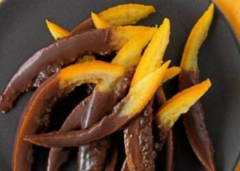 Φλούδες πορτοκαλιού με σοκολάτα(0 μονάδες)